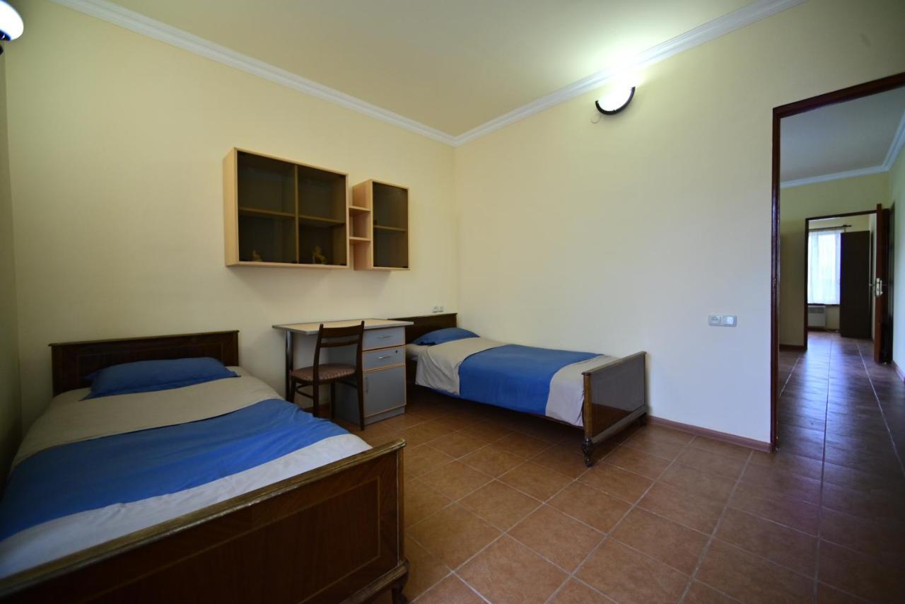 Sevan Tarsus Guesthouse Tsovazard Екстер'єр фото