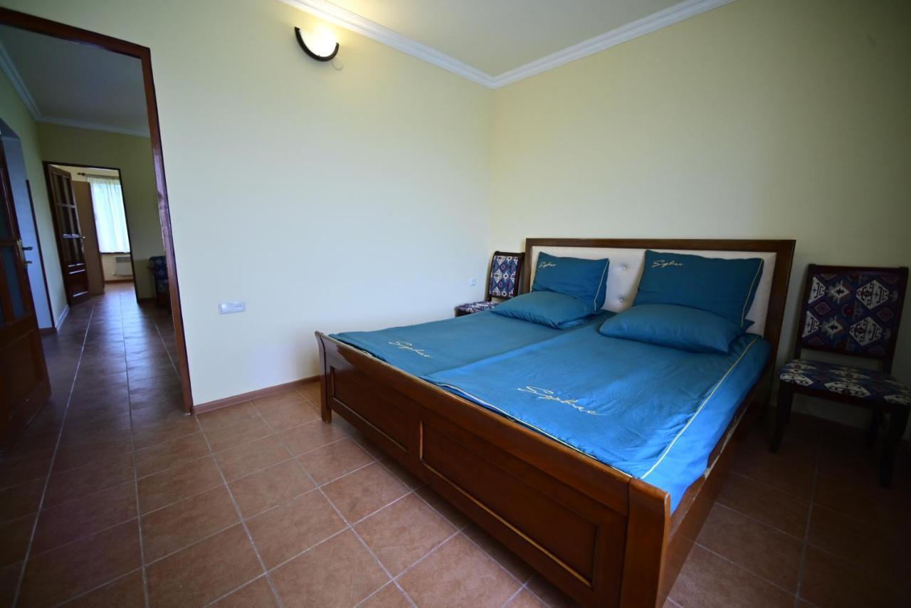 Sevan Tarsus Guesthouse Tsovazard Екстер'єр фото
