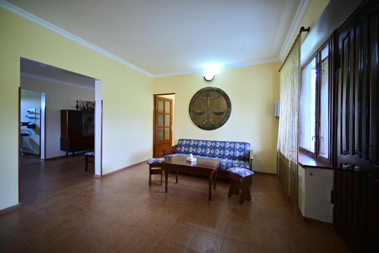 Sevan Tarsus Guesthouse Tsovazard Екстер'єр фото